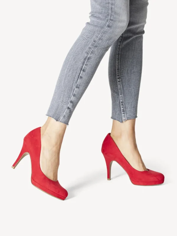 Charming Red Platform Heels – Bold & Elegant