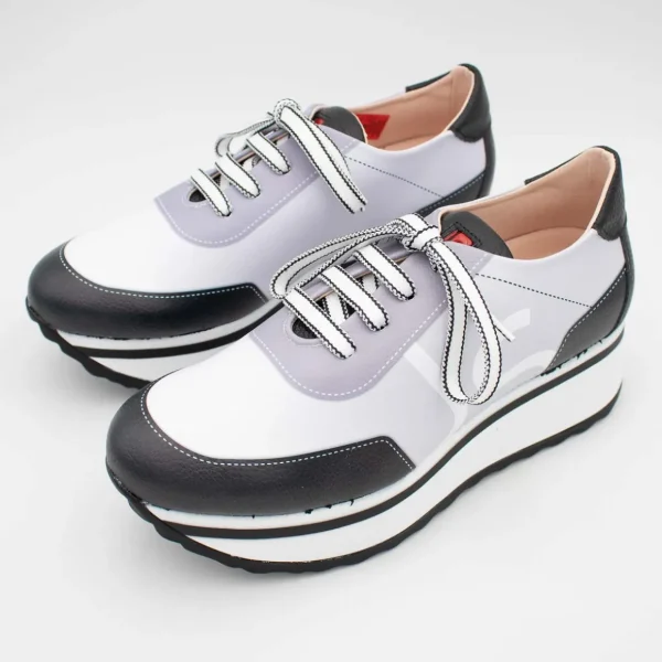 Jose Saenz Black & Grey Gradient Runner – Stylish & Comfortable