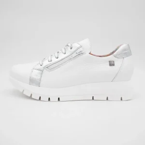 Jose Saenz Women’s Classic Runner – All-White with Silver Touch