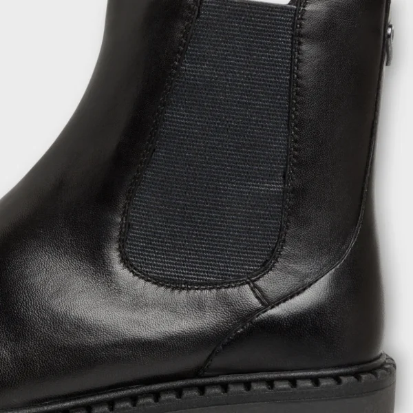 Marco Tozzi Black Leather Chelsea Boots with Side Zip and Chunky Sole