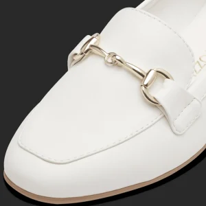 Marco Tozzi White Matte Loafer: Sleek Design with Gold Accent