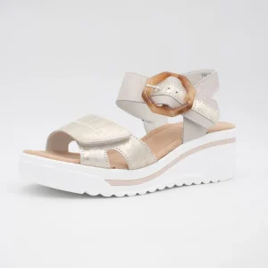 Redz Beige & Gold Wedge Sandal – Sporty Chic with Elegant Touch