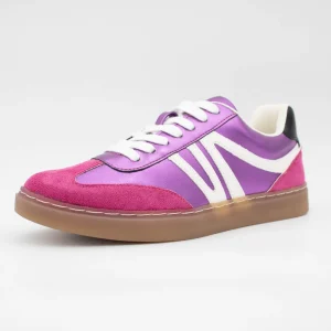 Redz Fuchsia & Purple Trainer – Sporty & Trendy with Metallic Shine