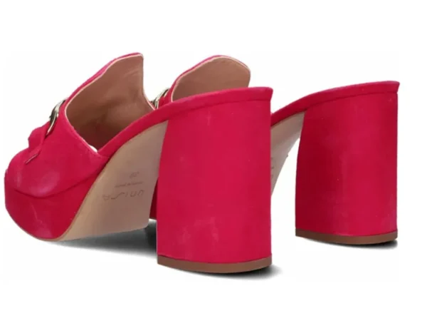 Unisa Suede Mule Heel – Chic & Trendy with Gold Chain