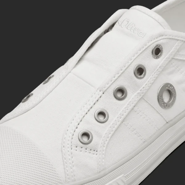 White Canvas Flat Runner Shoes with Elastic Strap and Soft Foam Insole